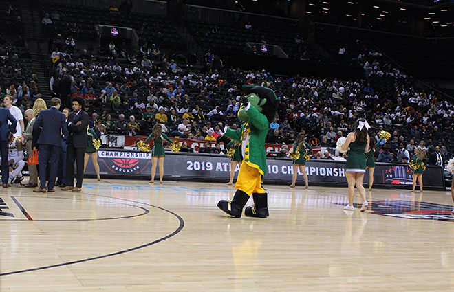 George Mason Mascot (photo credit Marcus Washington/Making the Cut)